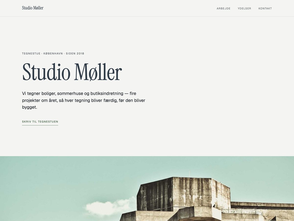 Forsiden af demo-hjemmesiden for Studio Møller, designretning Minimalistisk